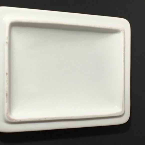 Beautiful Vintage Porcelain Floral Divided Playing Cards/Trinket Covered Dish - Picture 12 of 12